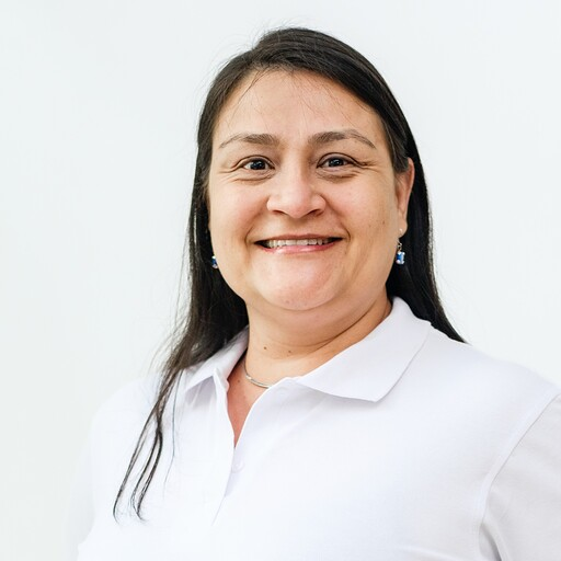 Angela Gallego, Certified QuickBooks ProAdvisor at The Profit Catalyst, bilingual accountant with 30+ years of experience